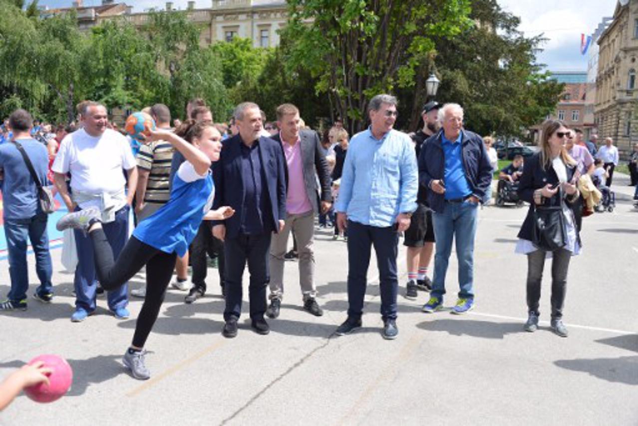 Odmaranje, žena, spavanje