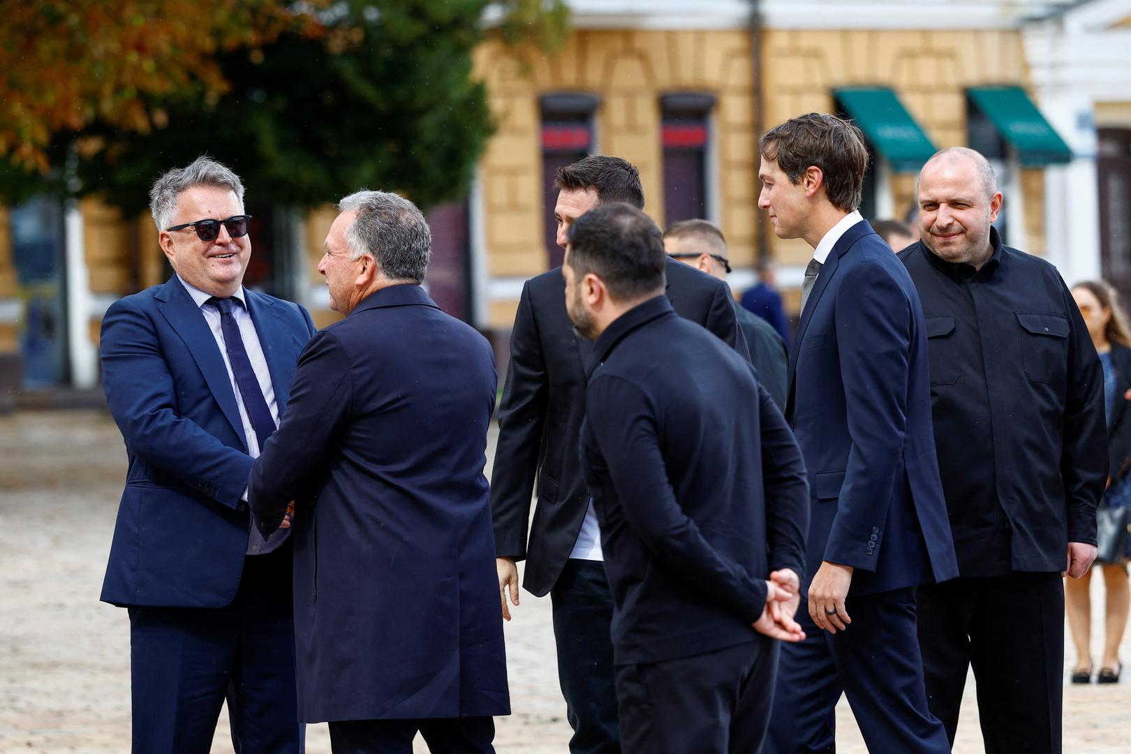 U dijelu razgovora u Kijevu sudjeluju i europski savjetnici za nacionalnu sigurnost. U ukrajinskoj prijestolnici nalaze se predstavnici Velike Britanije, Francuske i Njemačke.