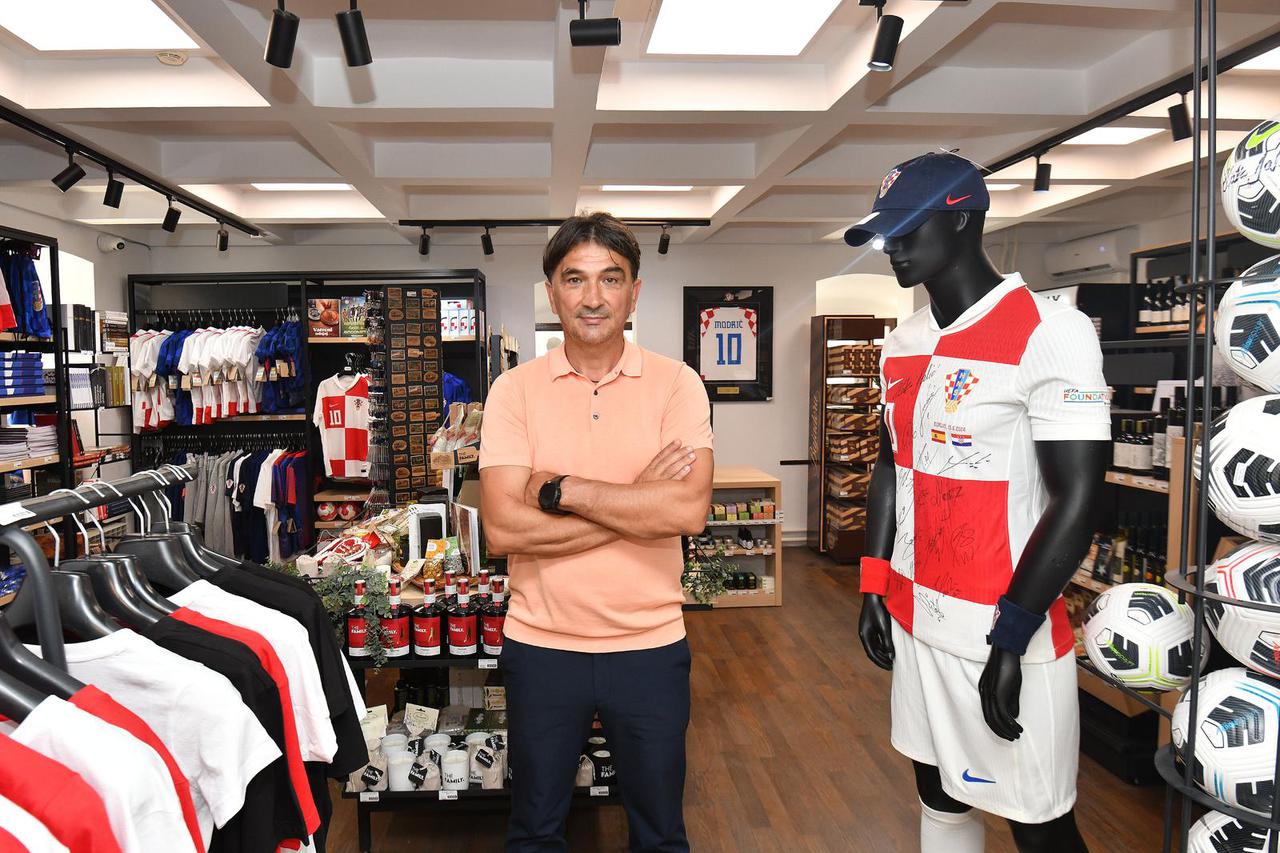 Varaždin: Zlatko Dalić u svojoj novootvorenoj trgovini