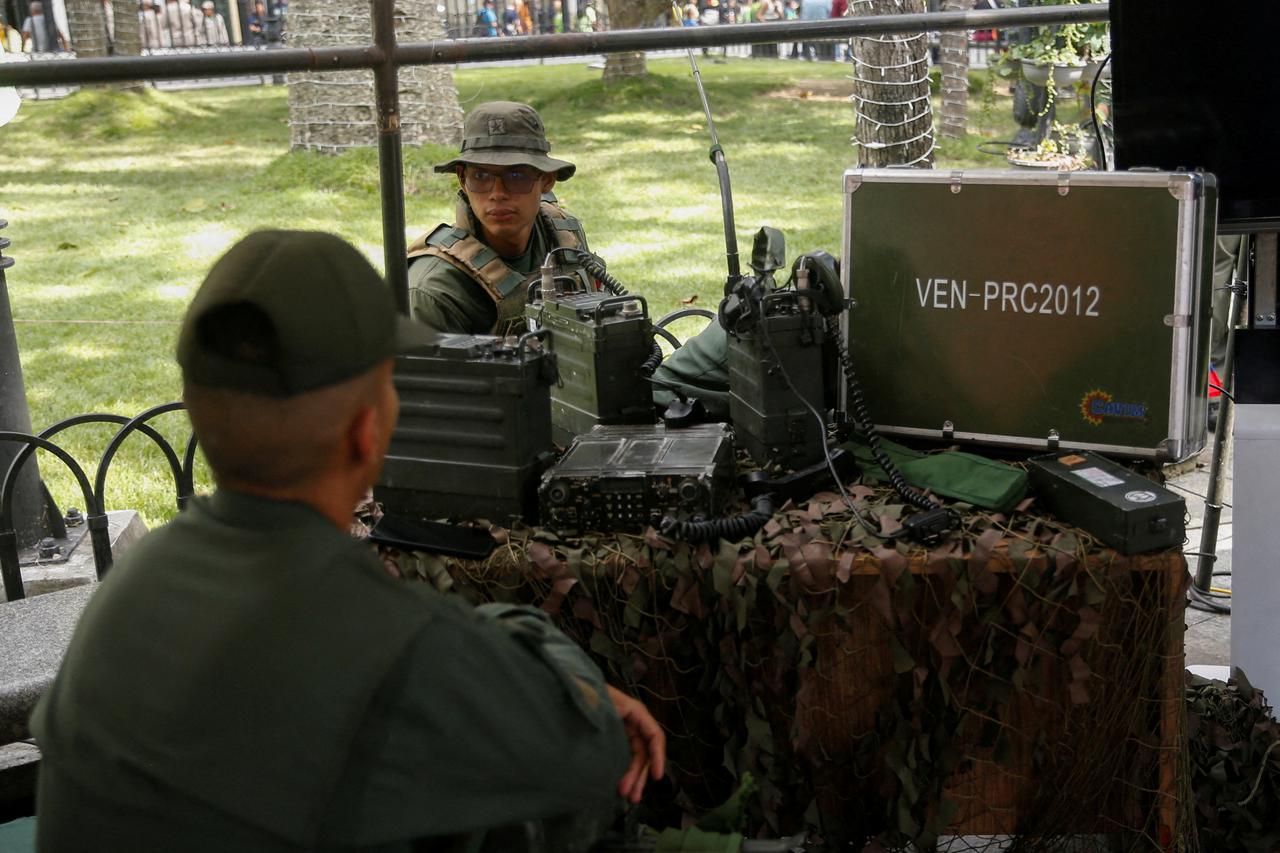 FILE PHOTO: Venezuela holds drills to train citizens in national defense