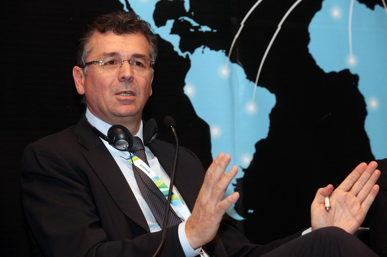 19.04.2012., Zagreb - U Hypo centru zapoceo je  Zagreb REXPO. Hotelske investicije za pocetnike - Temelji za uspjesni razvoj hotela u jadranskoj regiji. Branimir Gvozdenovic, bivsi potpredsjednik Vlade Crne Gore. 