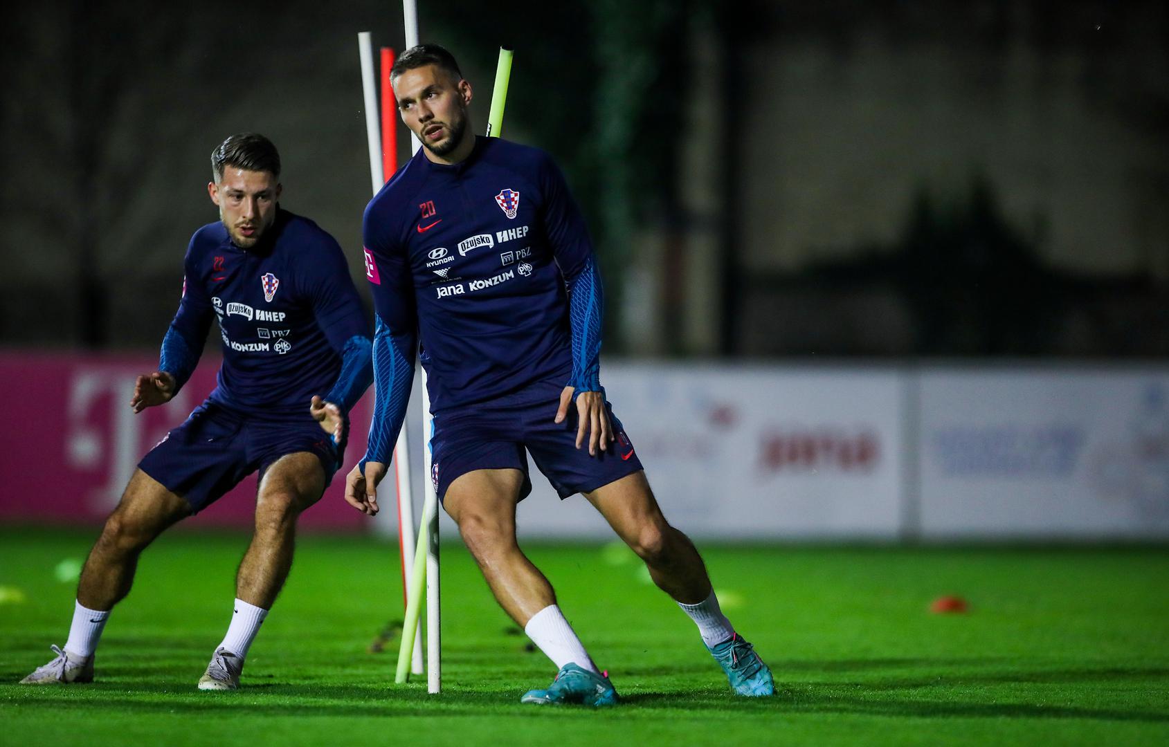 Manje od njih, prema portalu transfermarkta, vrijede tek Nediljko Labrović (4,5), Marco Pašalić (4), Martin Erlić (3), Marko Pjaca (2,5) i Ivica Ivušić (2,5).