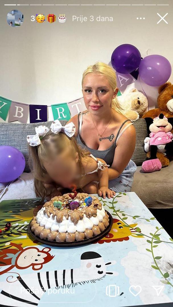 Kćerkici su nadjenuli ime Naomi, a njihova mezimica prije nekoliko je dana proslavila svoj treći rođendan. Barbara voli dijeliti fotografije iz privatnog života na društvenim mrežama, pa je tako objavila i nekoliko prizora s raskošne zabave.