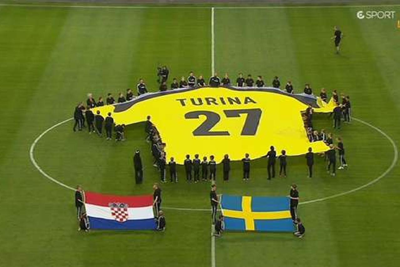 Ivan Turina, navijači (1)