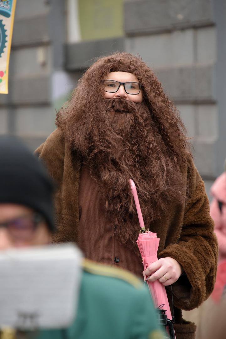 Njegove fotografije brzo su privukle pažnju na društvenim mrežama.