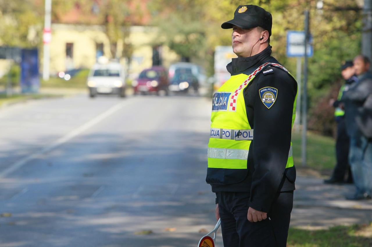 policajci
