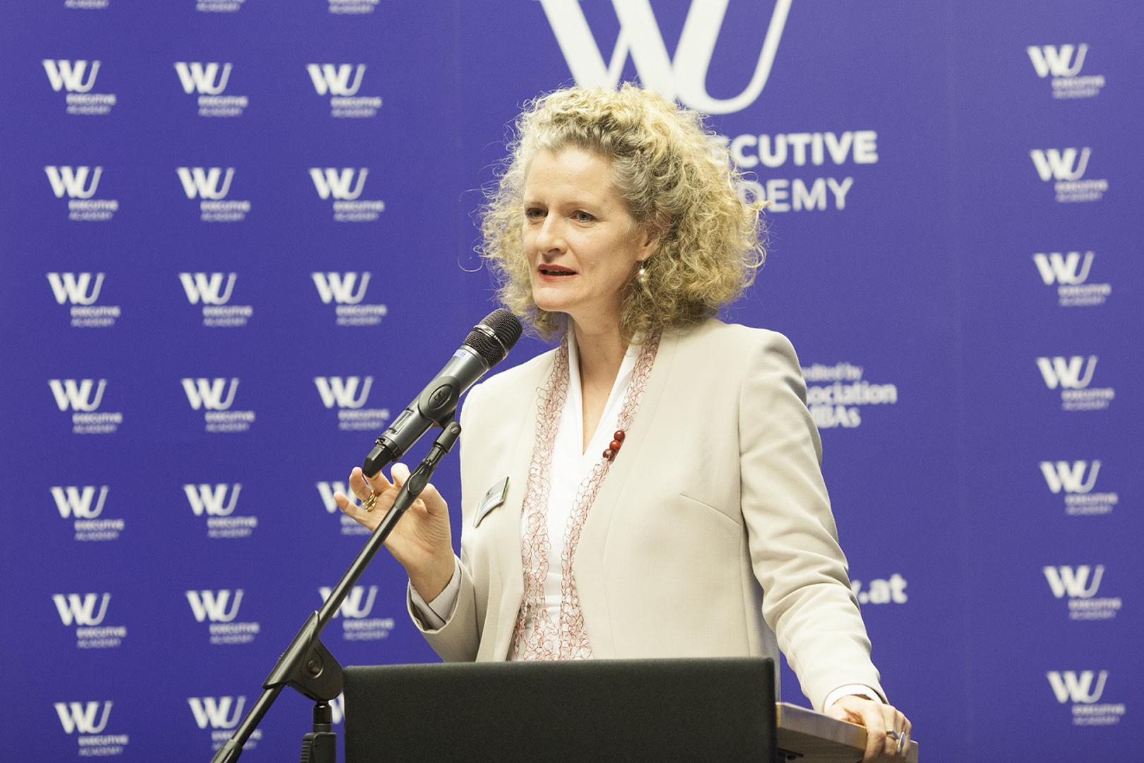 Profesorica Barbara Stöttinger, dekanica poslovne škole WU Executive Academy