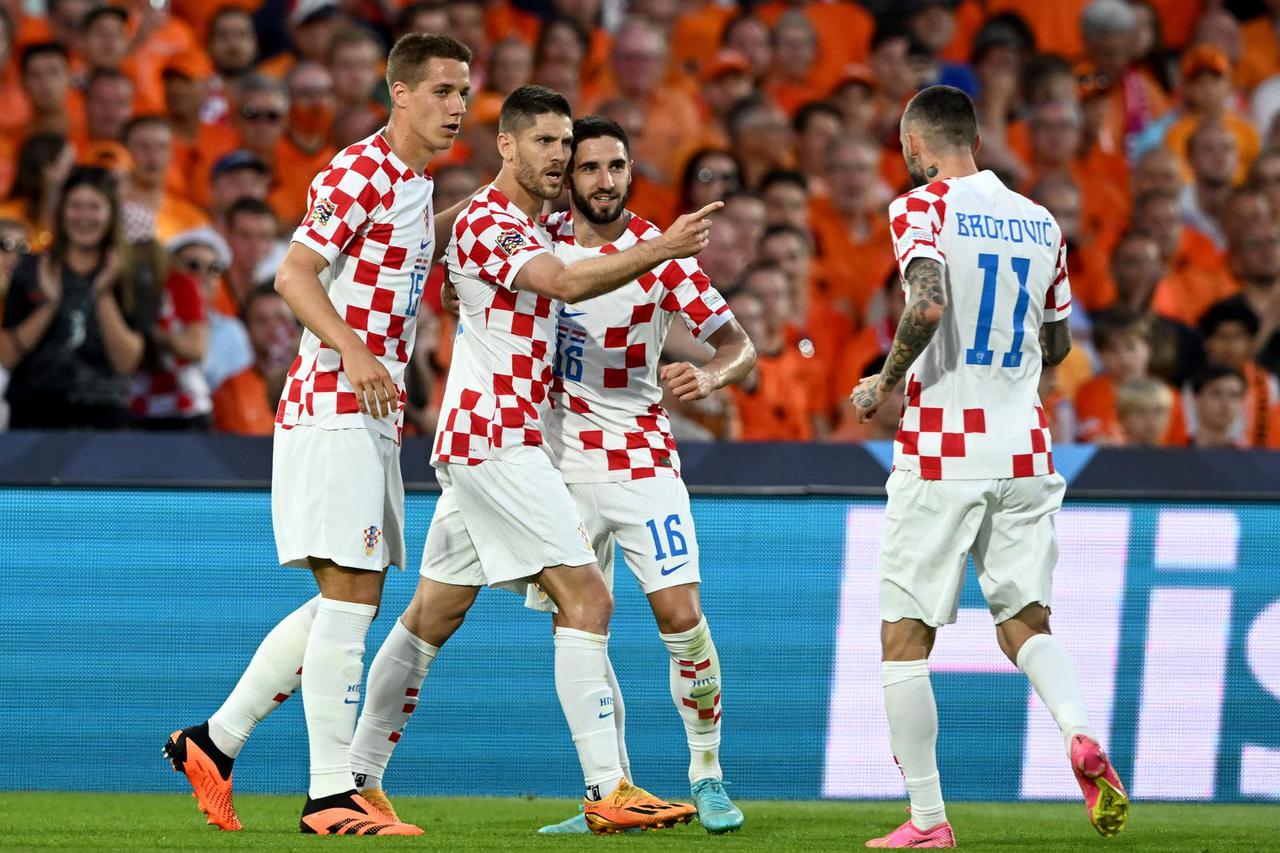 Zagreb: Vatreni stigli na trg