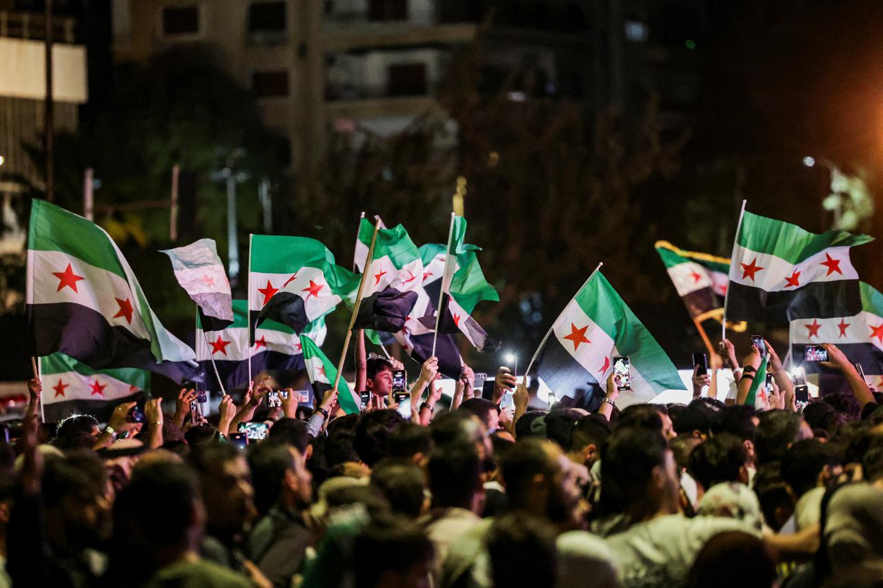 People in Damascus watch Syrian president’s UN speech on big screen
