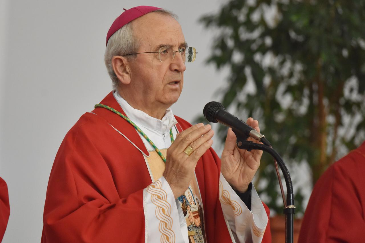 Mons. Želimir Puljić, zadarski nadbiskup i predsjednik HBK
