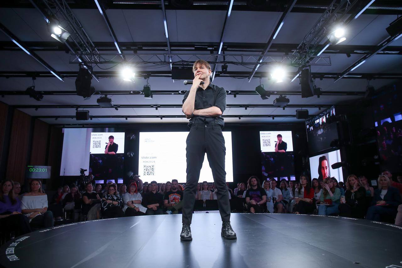 Rovinj: Dana komunikacija 2024, intervju s Billyjem McFarlandom 