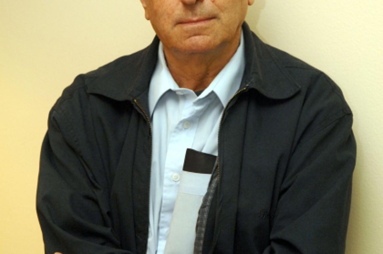 'za kulturu .18.04.08. finalisti...vecernjakova kratka prica snimio:davor visnjic-vecernji list  Zvonimir Majdak'