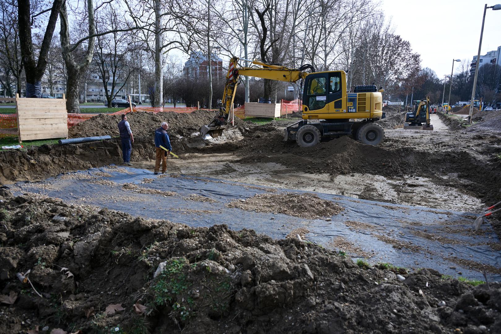 Možemo za područje Novog Zagreba – istok najavilo je radove na proširenju parkirališta u Ulici Mije Šiloboda Bolšić, kod kućnih brojeva 2 do 6, krajem siječnja.