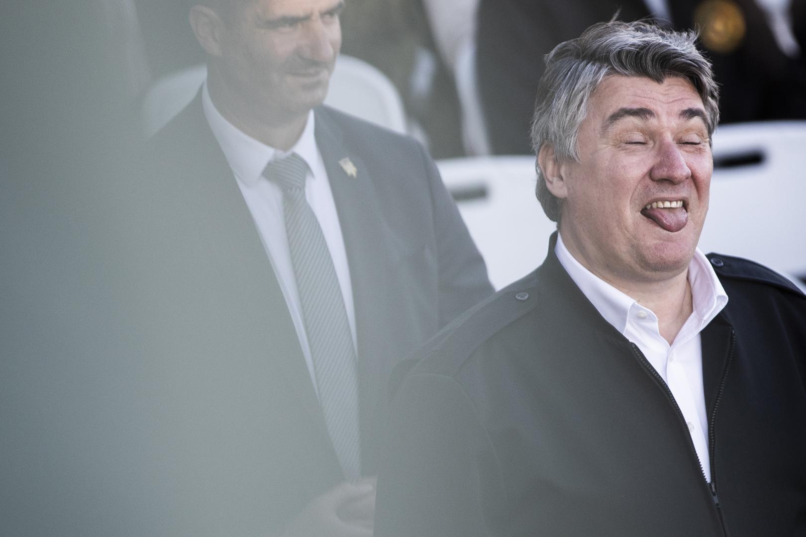 Plenković se tako osvrnuo na Milanovićeve izjave iz Jasenovca 22. travnja. Predsjednik Milanović izjavio je tada da je predsjednik Vlade Andrej Plenković "udbaš druge generacije" te mu je poručio da neće ratne generale koji su potpisali inicijativu za pomilovanjem Perkovića i Mustača nazivati udbašima. 

