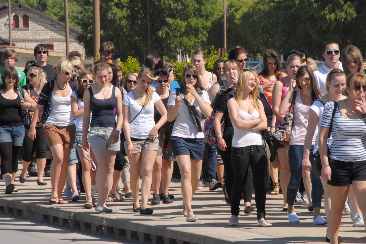 10.05.2011..Pula - Maturanti iz Njemacke u obilasku Pule