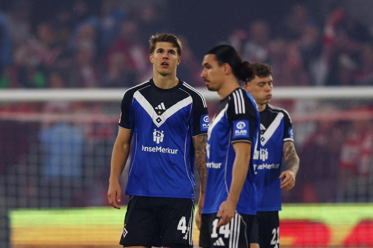 Bundesliga - FC Cologne v Hamburg SV