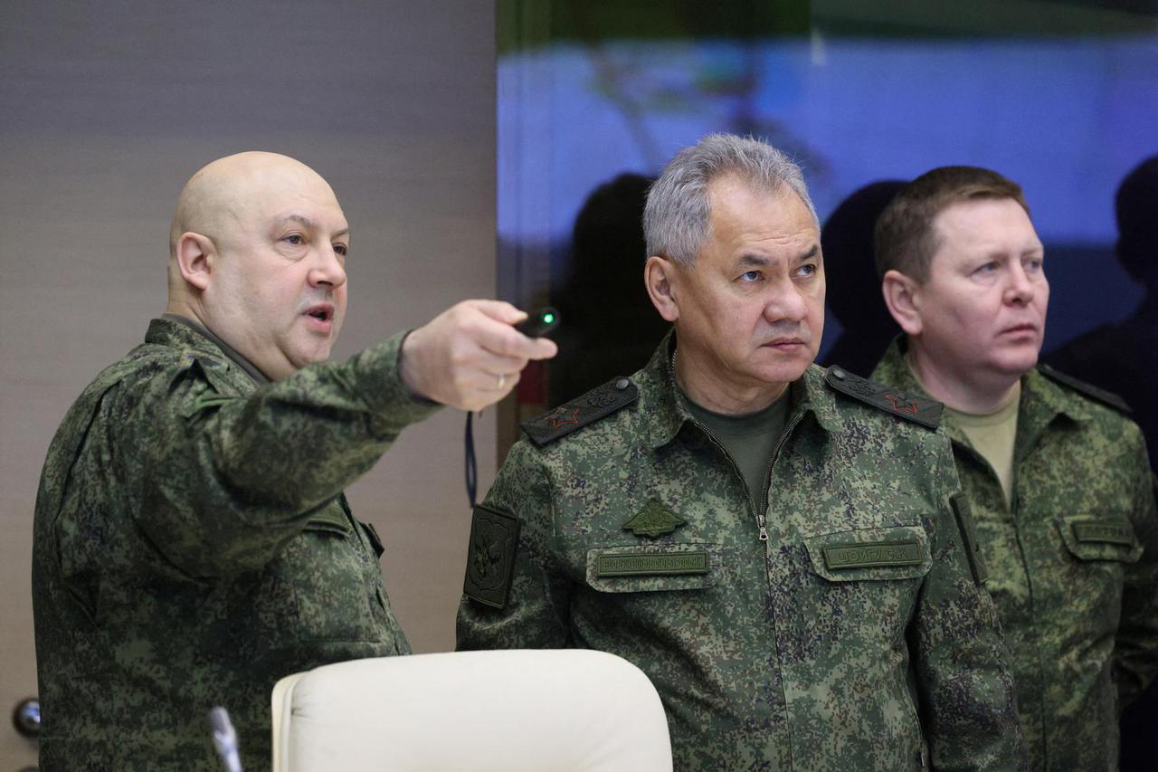 Russian Defence Minister Sergei Shoigu and General Sergei Surovikin visit the Joint Headquarters of the Russian armed forces, in an unknown location