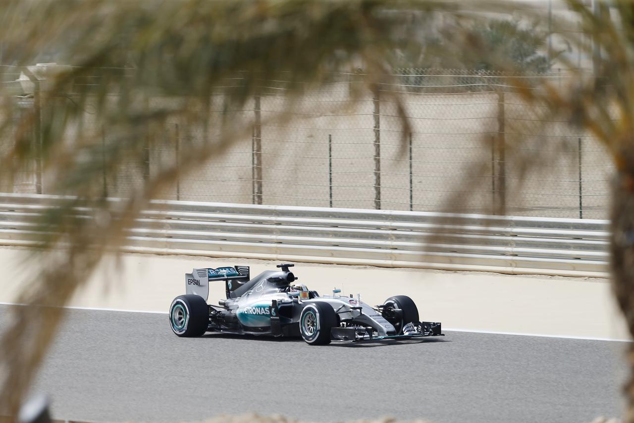 Mercedes Formula One driver Lewis Hamilton of Britain drives during the first free practice ahead of Bahrain's F1 Grand Prix at Bahrain International Circuit, south of Manama, April 17, 2015. REUTERS/Hamad I Mohammed