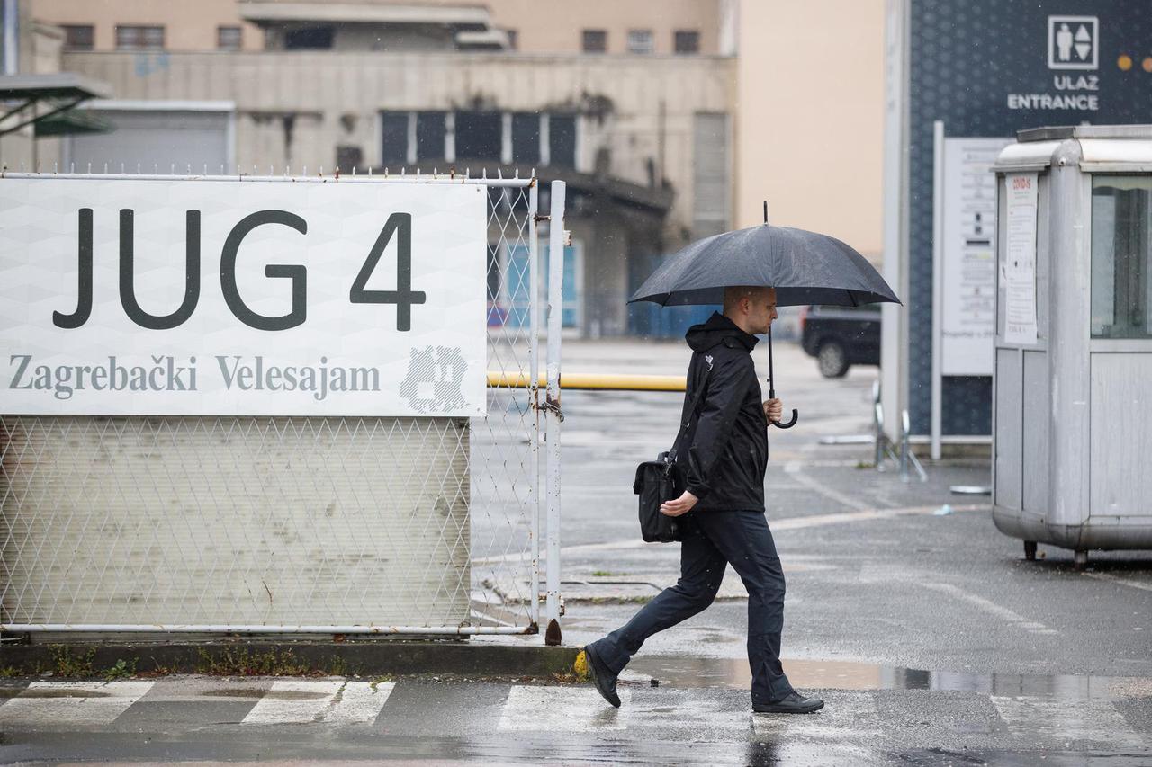 Kiša i susnježica na zagrebačkim ulicama