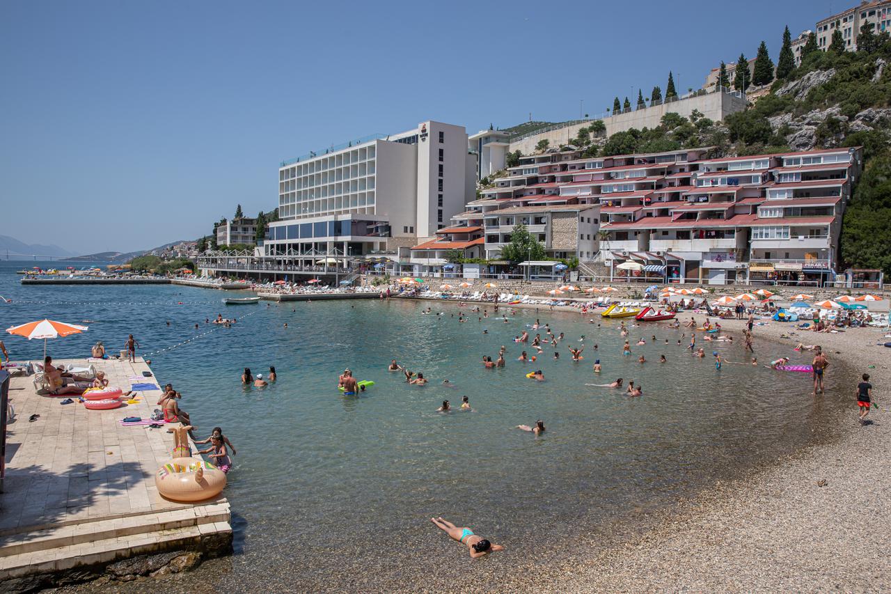 Neum