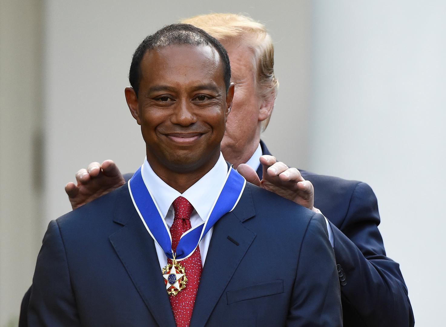 Američki predsjednik Donald Trump je u ponedjeljak dodijelio najviše civilno odlikovanje u SAD-u "predsjedničko odličje slobode"  43-godišnjem golf igraču Tigeru Woodsu.