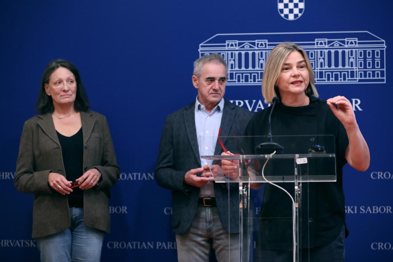 Zagreb: Možemo o političkim aktualnostima