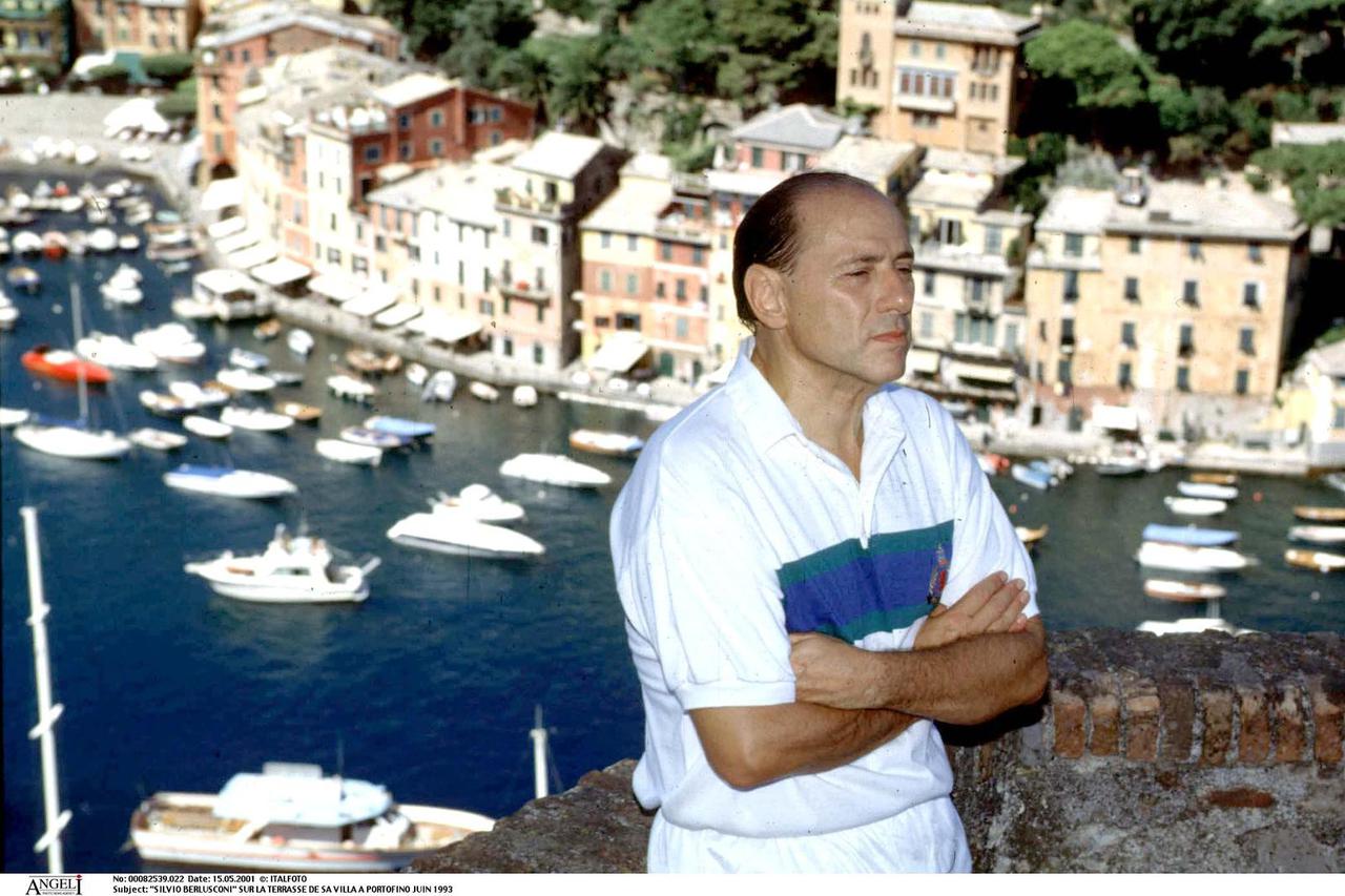 Preminuo Silvio Berlusconi