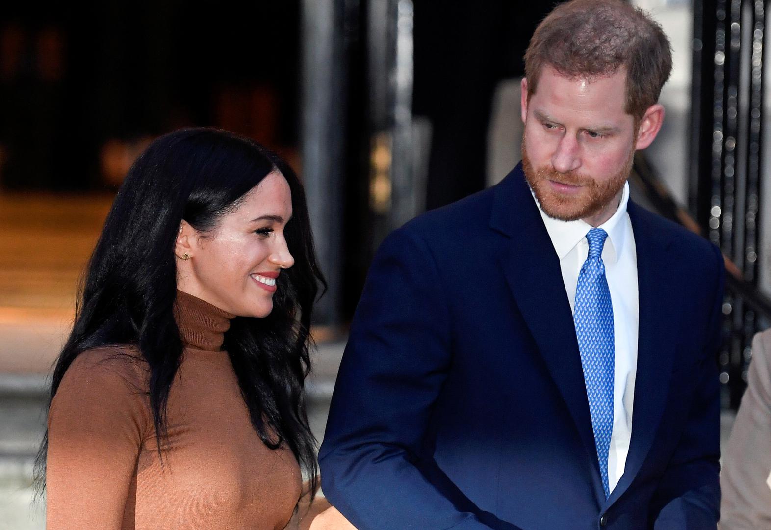 Nakon odmaranja od kraljevskih dužnosti Meghan Markle i princ Harry vratili su se u Veliku Britaniju i jučer su se prvi put pojavili  u javnosti nakon šest tjedana izbivanja. 