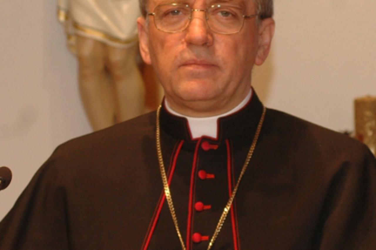 \'Slavonija-Pozega-02.06.2010 Pozeski biskup Antun Skvorcevic Photo: Dusko Mirkovic/PIXSELL\'