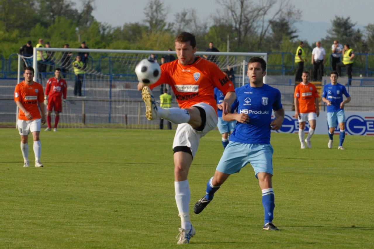 '01.05.2010., Karlovac - Nogometna utakmica 28. kola prve HNL izmedju domacina NK Karlovac i NK Sibenik.  Photo: Kristina Stedul Fabac/PIXSELL'