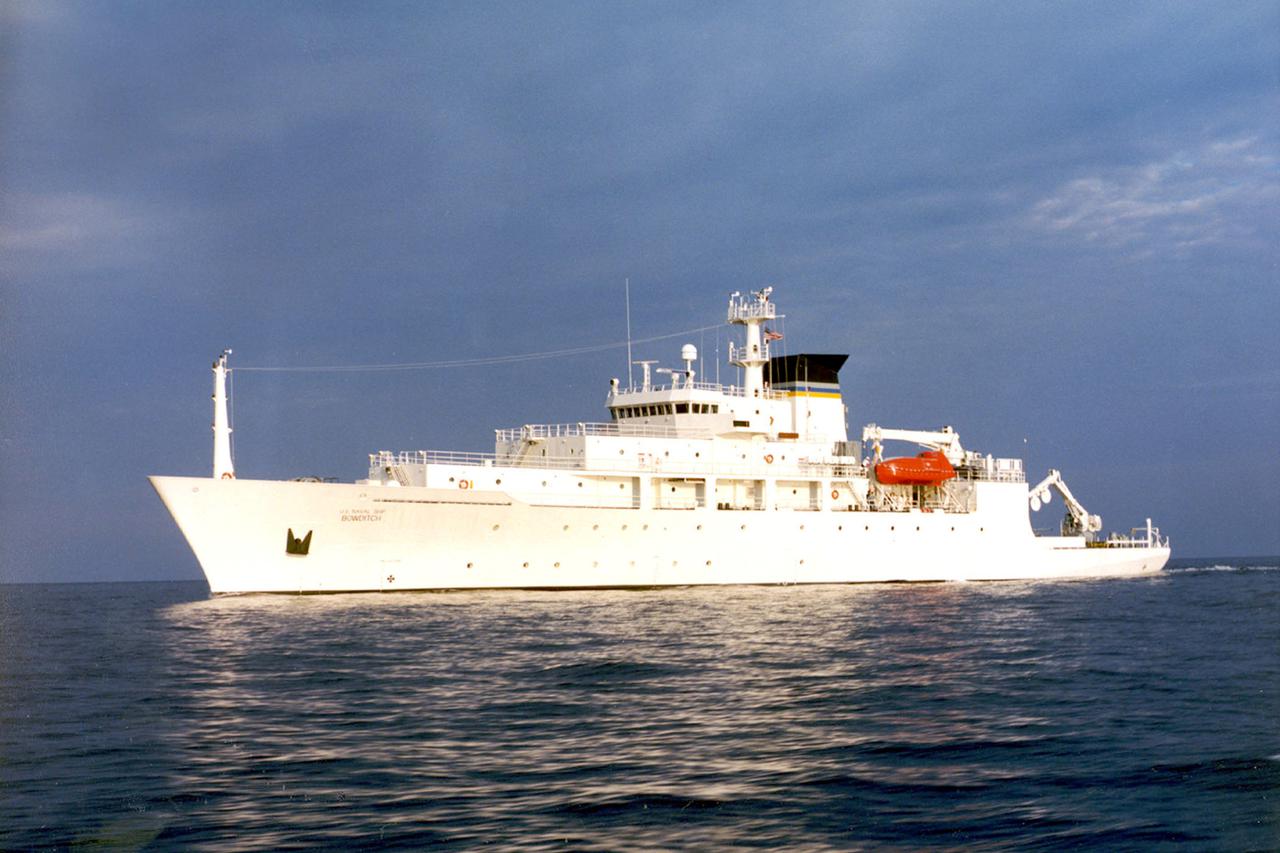 Incident se dogodio baš kad se dron trebao vratiti na brod USNS Bowditch (na slici)