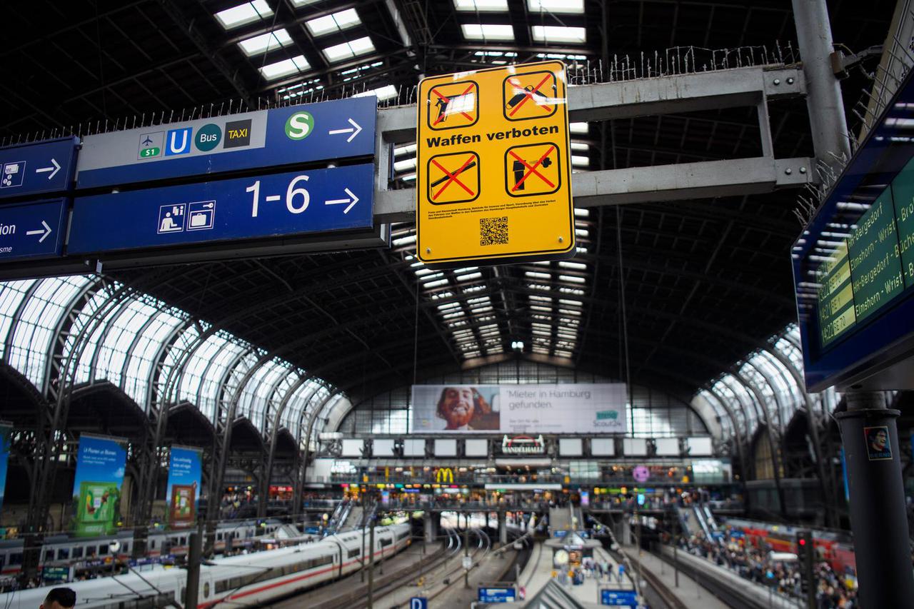 Weapons ban zone at Hamburg Central Station