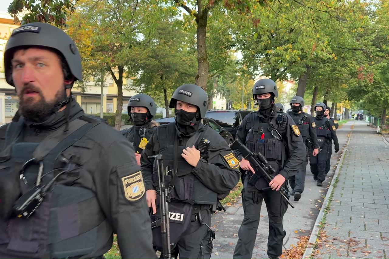 Fire in Munich - large-scale deployment of police and fire department