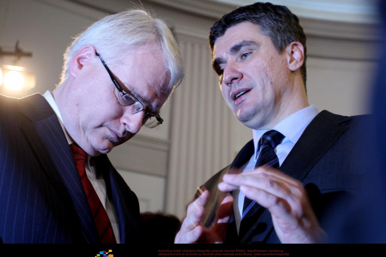 '28.12.2009., Zagreb - Izborni stozer predsjednickog kandidata Ive Josipovica nakon objave rezultata predsjednickih izbora. Slavlje. Zoran Milanovic.  Photo: Boris Scitar/PIXSELL'
