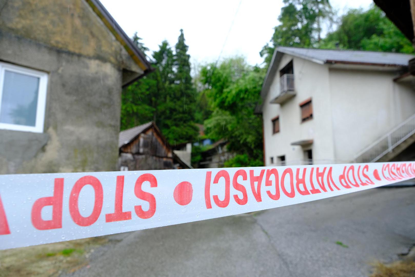 17.05.2023., Donje Jesenje - U mjestu Donje Jesenje otvorilo se kliziste koje prijeti nekolicini kuca koje su evakuirane. Photo: Slaven Branislav Babic/PIXSELL