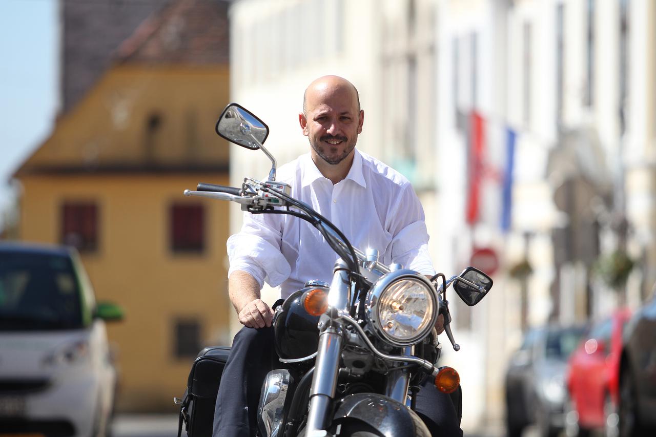 Gordan Maras