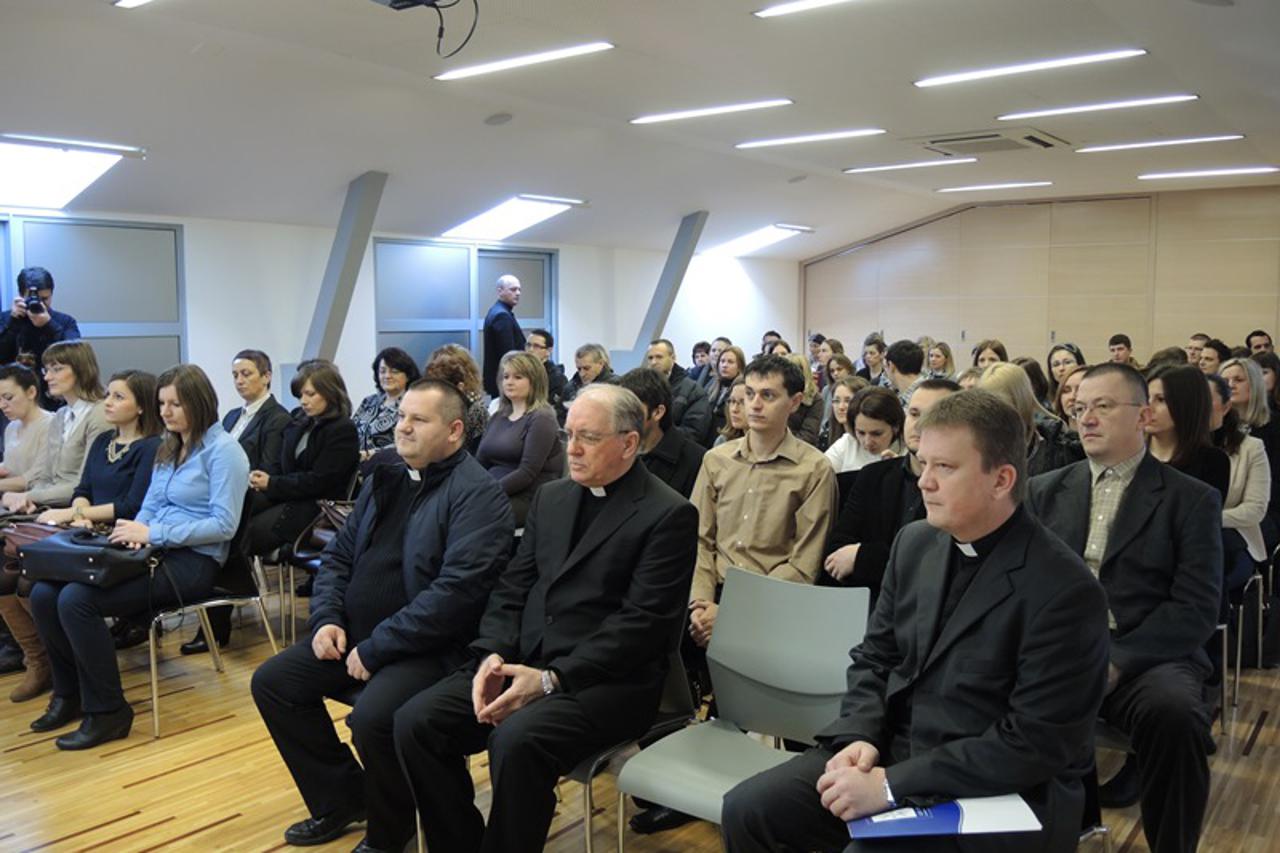 katolicki djelatnici