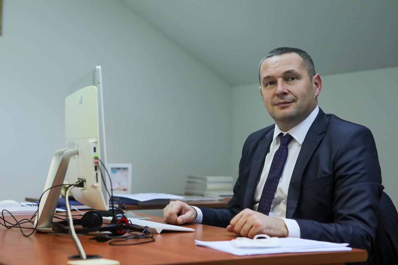  Osijek: Mato Palić, ustavni stručnjak