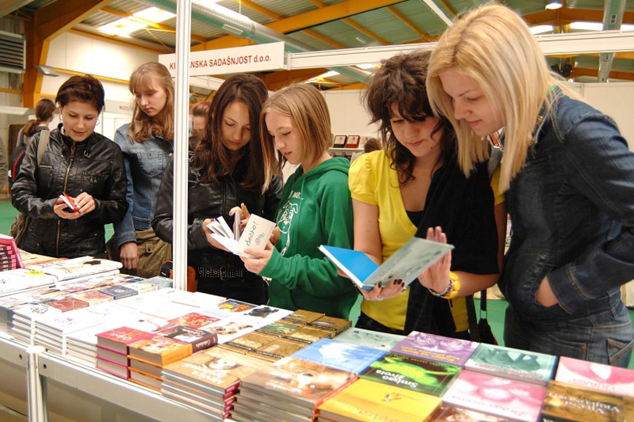 'VARAZDIN/MEDJIMURJE- 17.04.09., Cakovec, Hrvatska-  Otvoren Mesap Libar, sajam knjiga. Photo: Vjeran Zganec-Rogulja/Vecernji list'