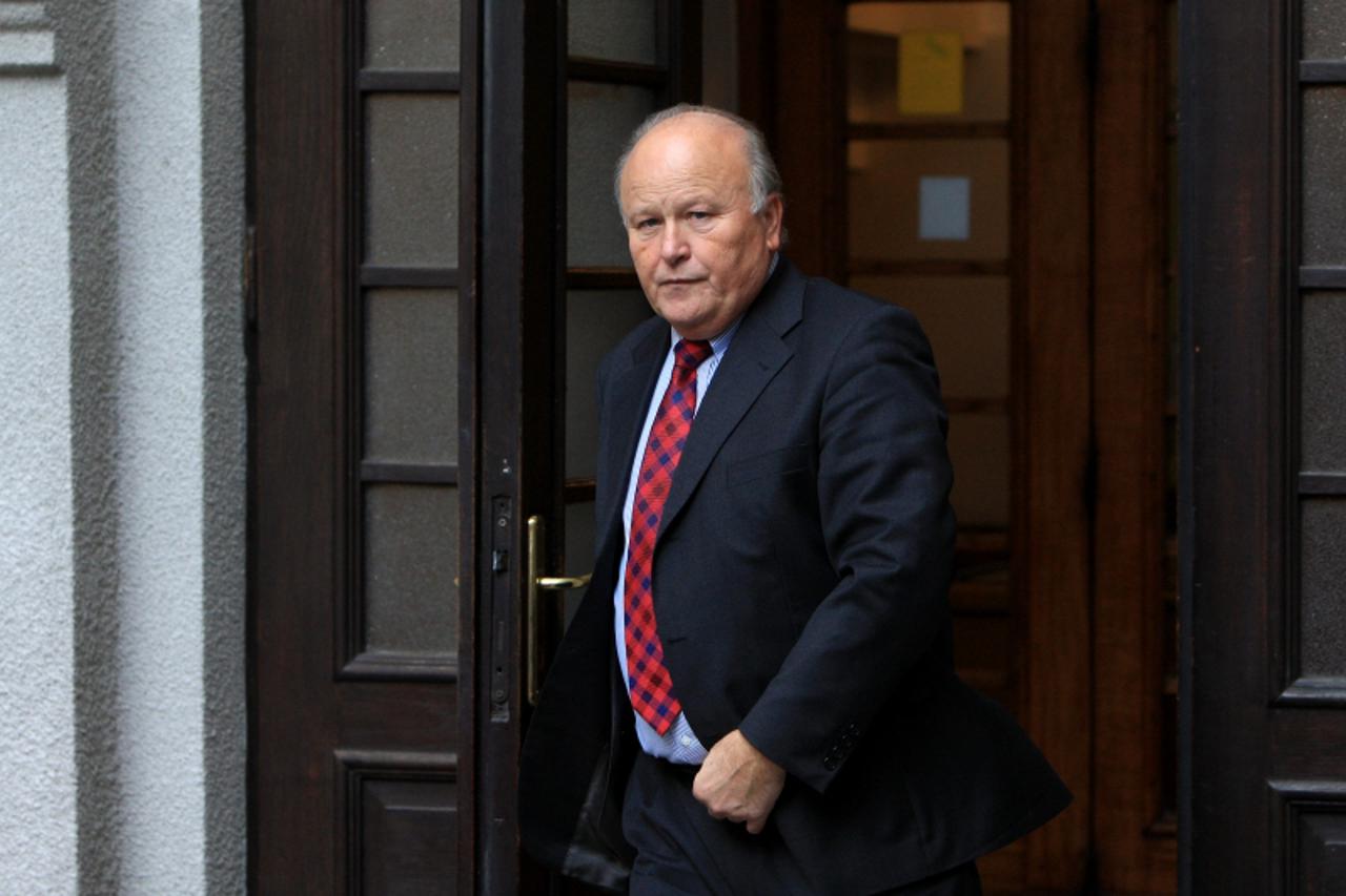 '27.01..2012.Zagreb- Ministar financija RH Slavko Linic Photo: Boris Scitar/Vecernji list'