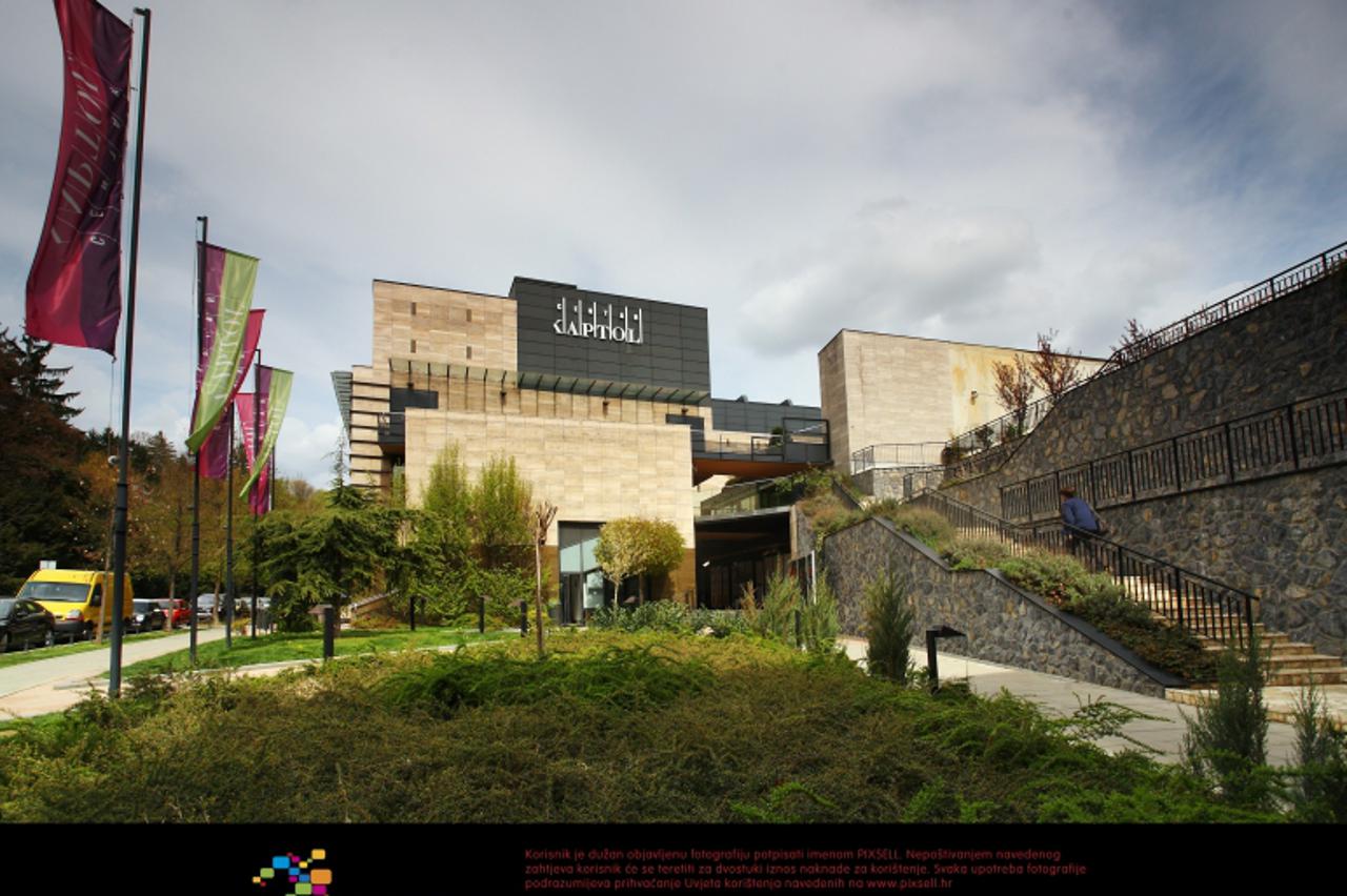 \'03.04.2012., Zagreb - Kaptol Centar, ilustracija.  Photo: Tomislav Miletic/PIXSELL\'