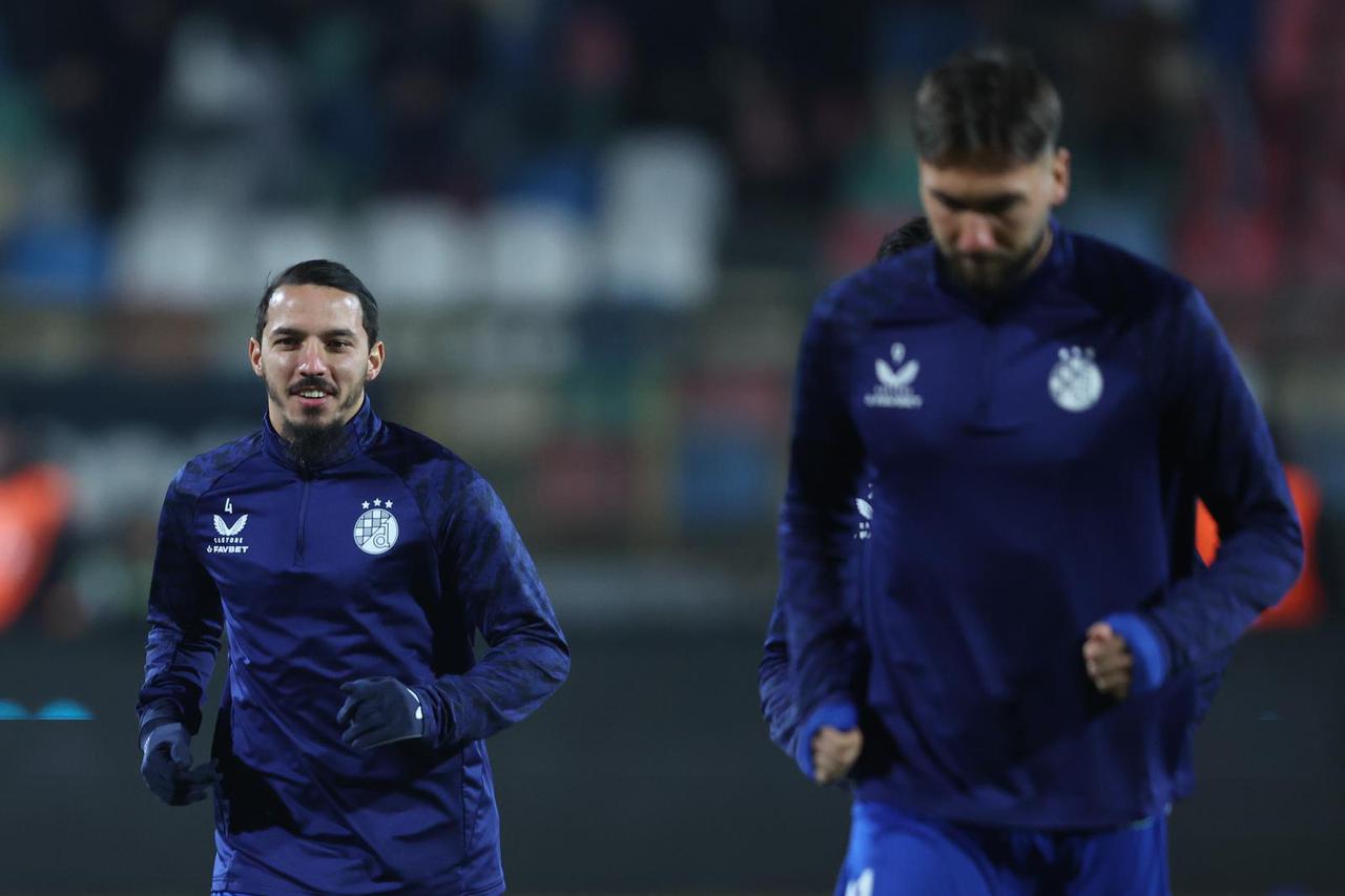 Zagrijavanje nogometaša Gorice i Dinama uoči utakmice 15. kola SuperSport HNL-a
