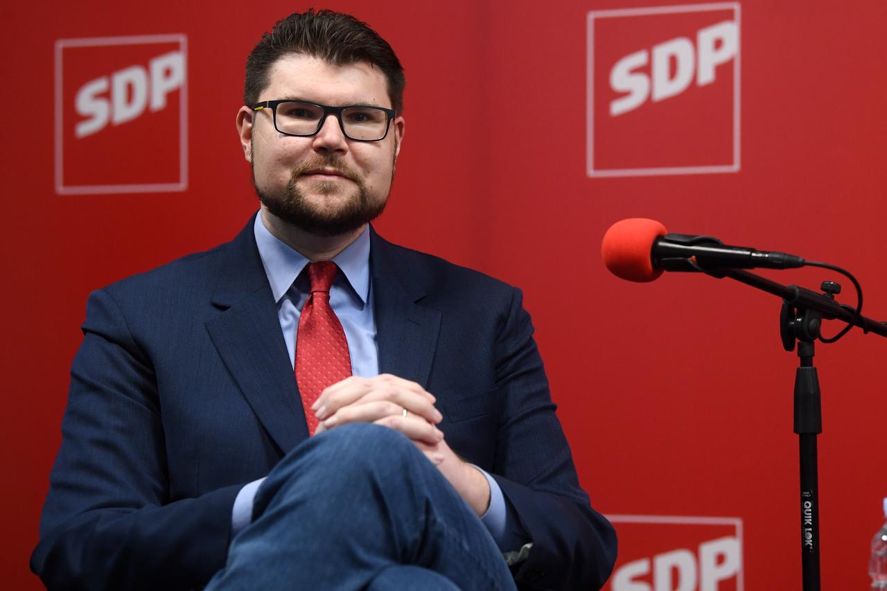 Zagreb: Predsjednik SDP-a, Peđa Grbin, ugostio je umjetnicu Arijanu Lekić-Fridrih