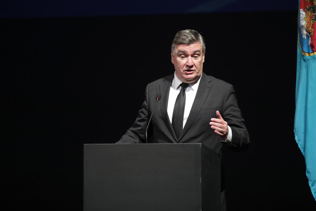 Rijeka: Predsjednik Zoran Milanović na svečanoj sjednici Ekonomskog fakulteta