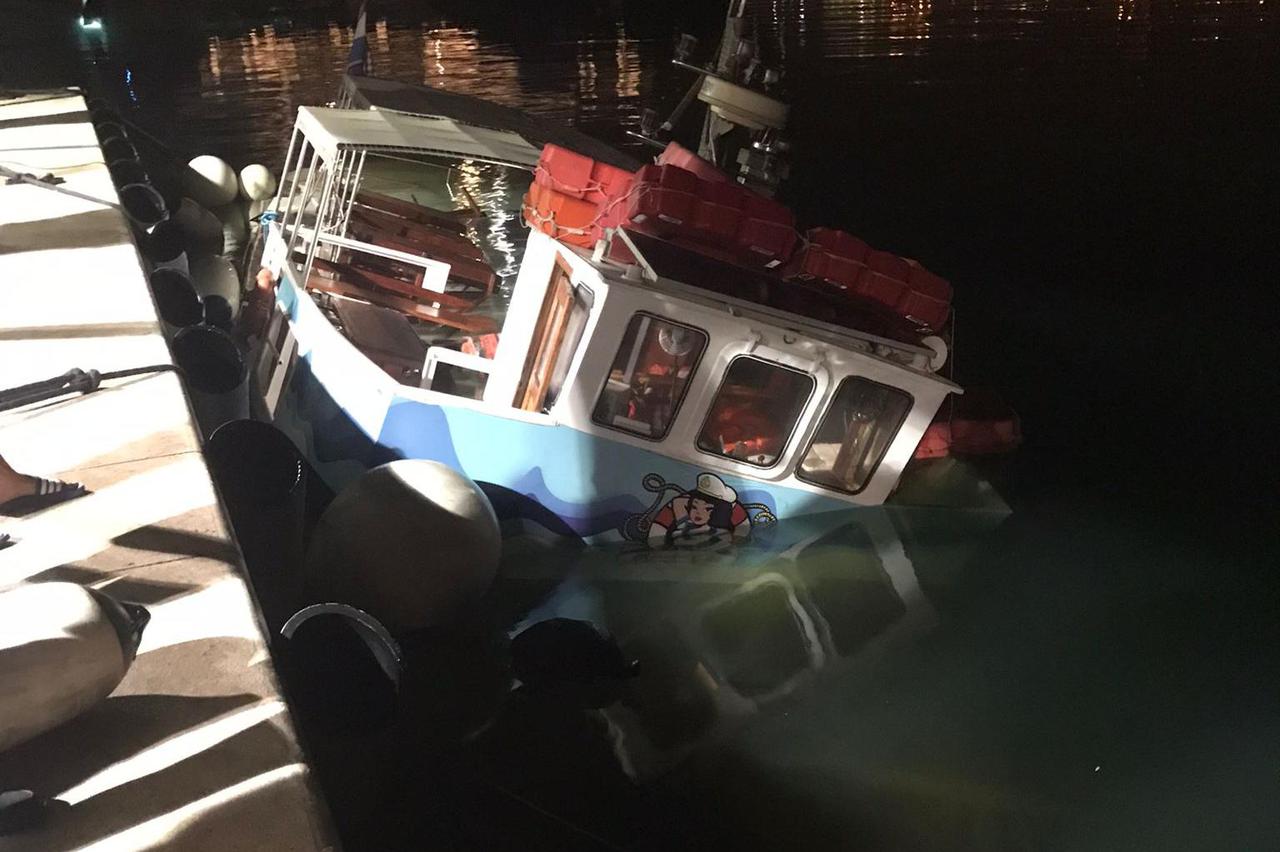 Brod udario u splitsku Zapadnu obalu