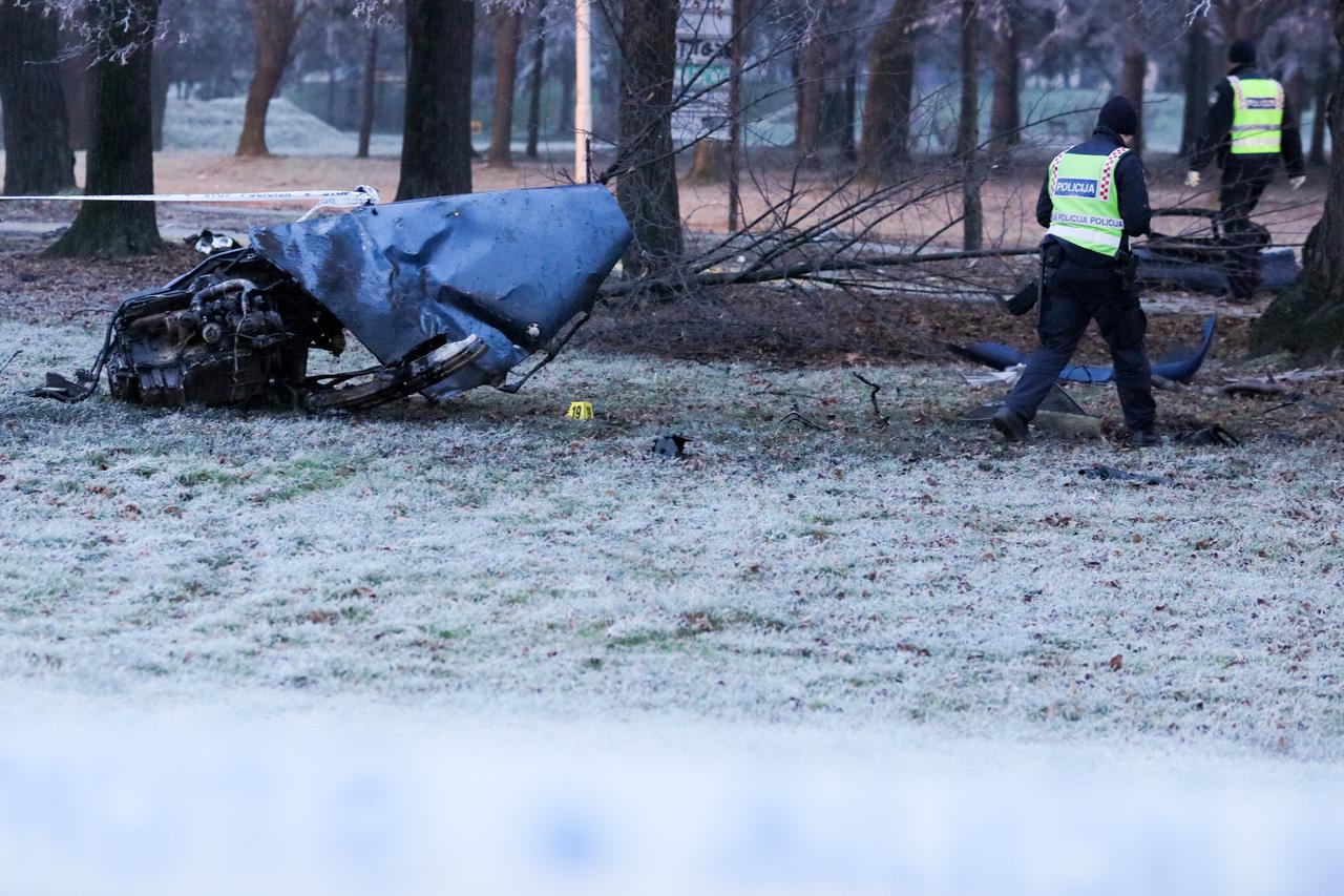 Tri osobe smrtno stradale u teškoj prometnoj nesreći u Osijeku