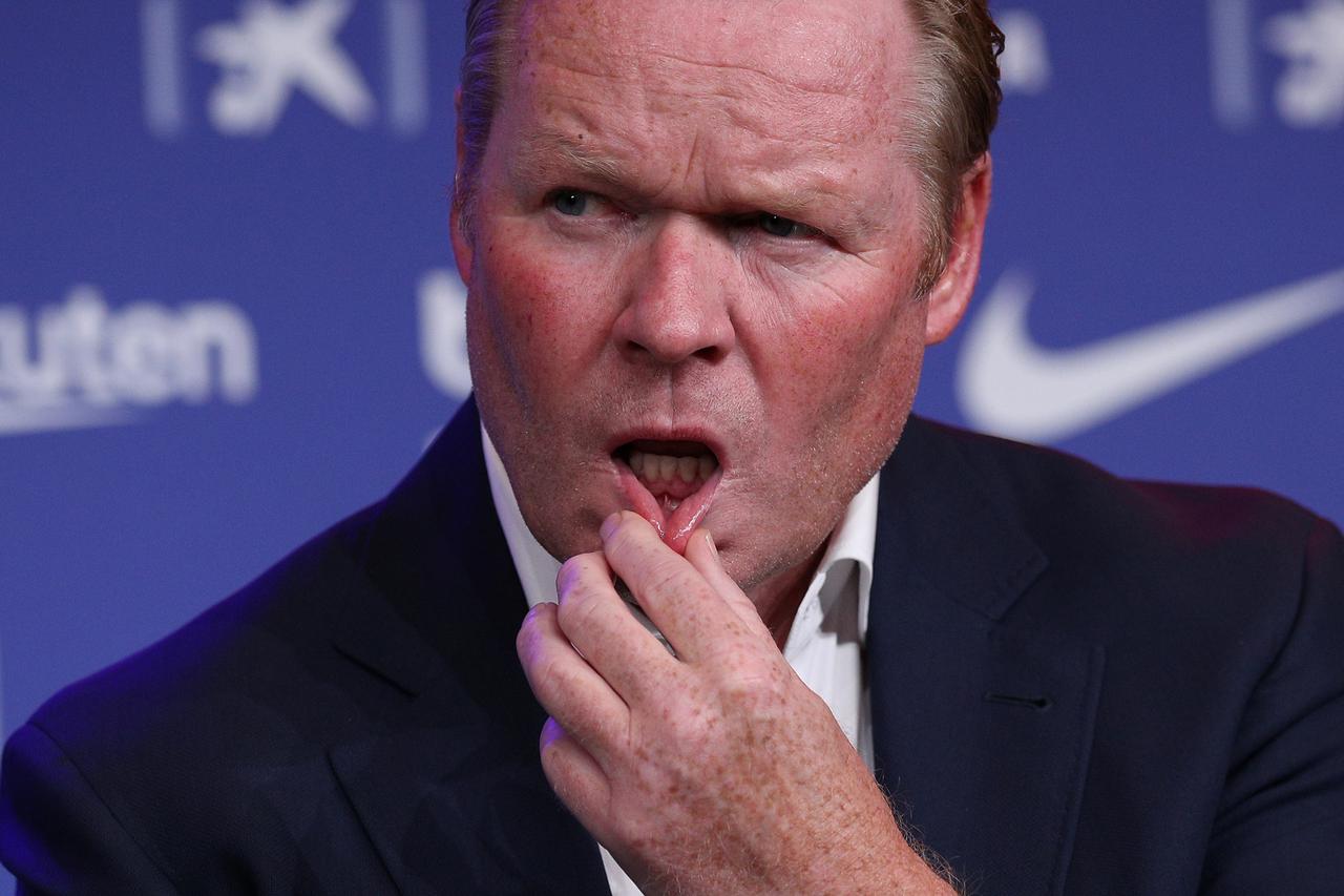 Barcelona unveil new coach Ronald Koeman