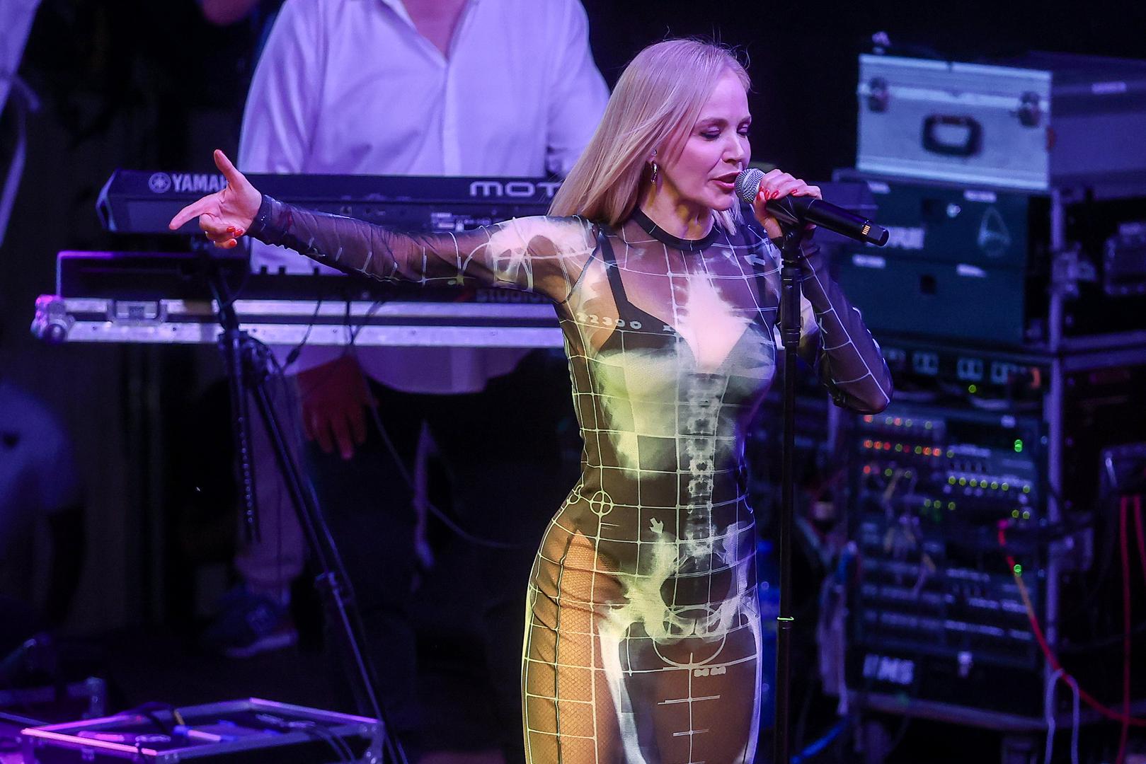 Jelena Rozga sinoć je u sklopu Summertime Madness Festa održala nastup u Sarajevu.