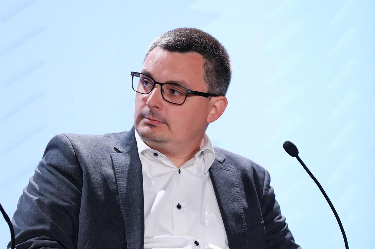 Rovinj: Weekend Media Festival, panel Da ciljam u metu ili pucam iz sačmarice
