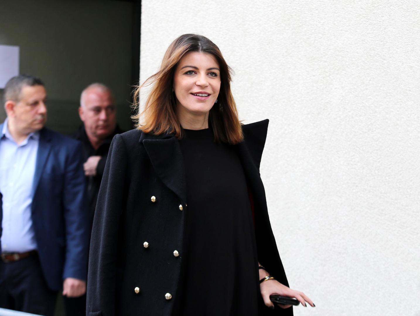 Kontroverzna bivša kninska gradonačelnica, Josipa Pleslić ex Rimac ponovno se našla na udaru medija zbog afere koja joj se stavlja na teret.